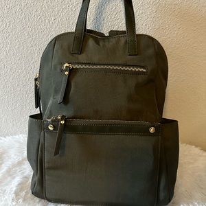 Travel Tote in Olive Green